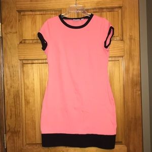 Like new New York & Co. T-shirt dress in coral, M